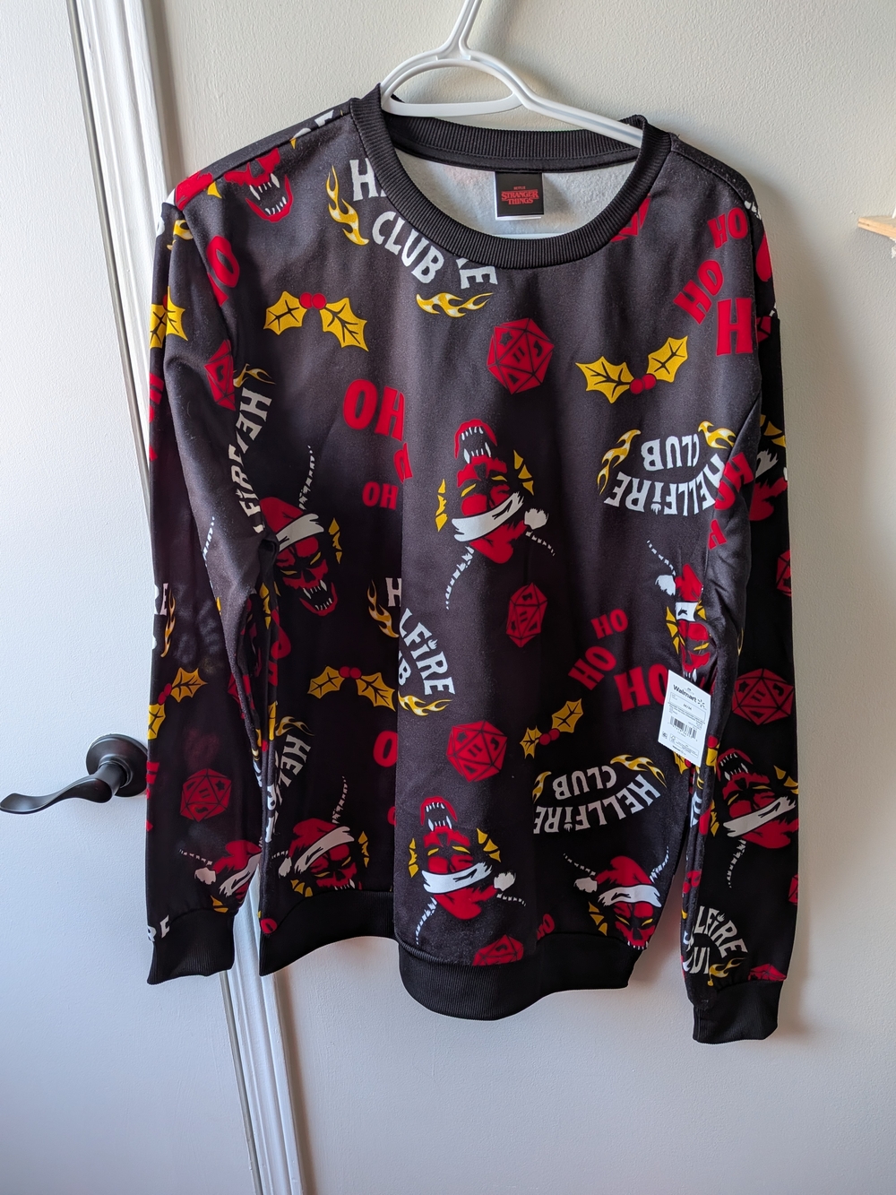 BNWT Stranger Things Hellfire Club Graphic Unisex Crewneck Sweatshirt